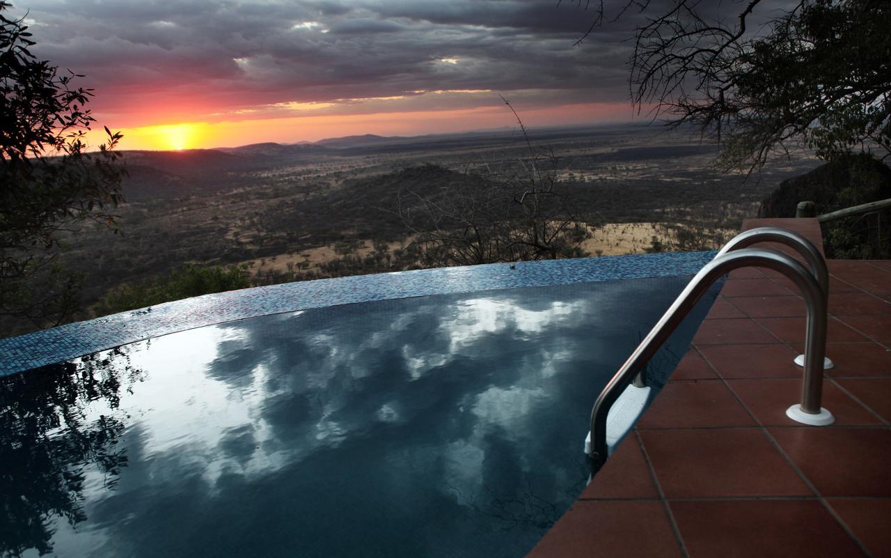 Mbali Mbali Soroi Serengeti Lodge Banagi Экстерьер фото